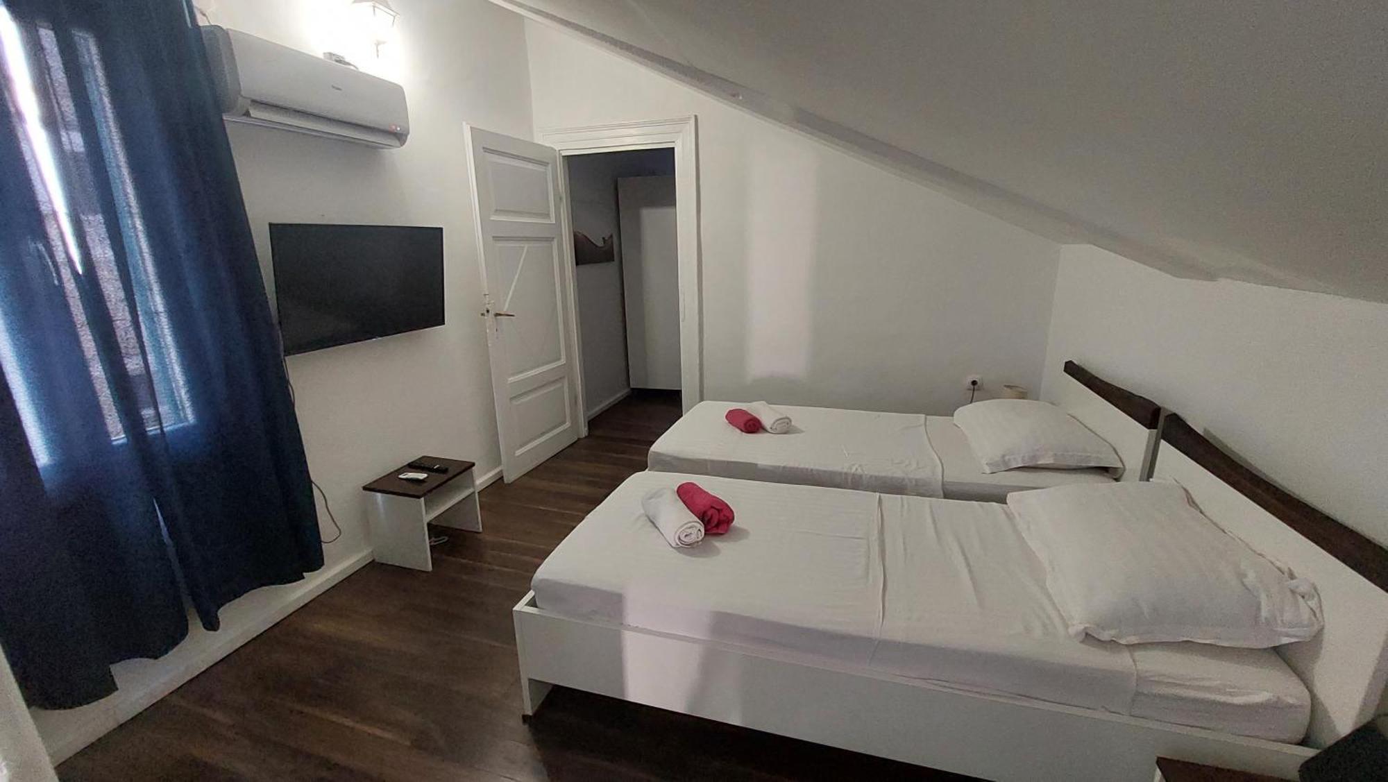 R&E Apartment Split Szoba fotó