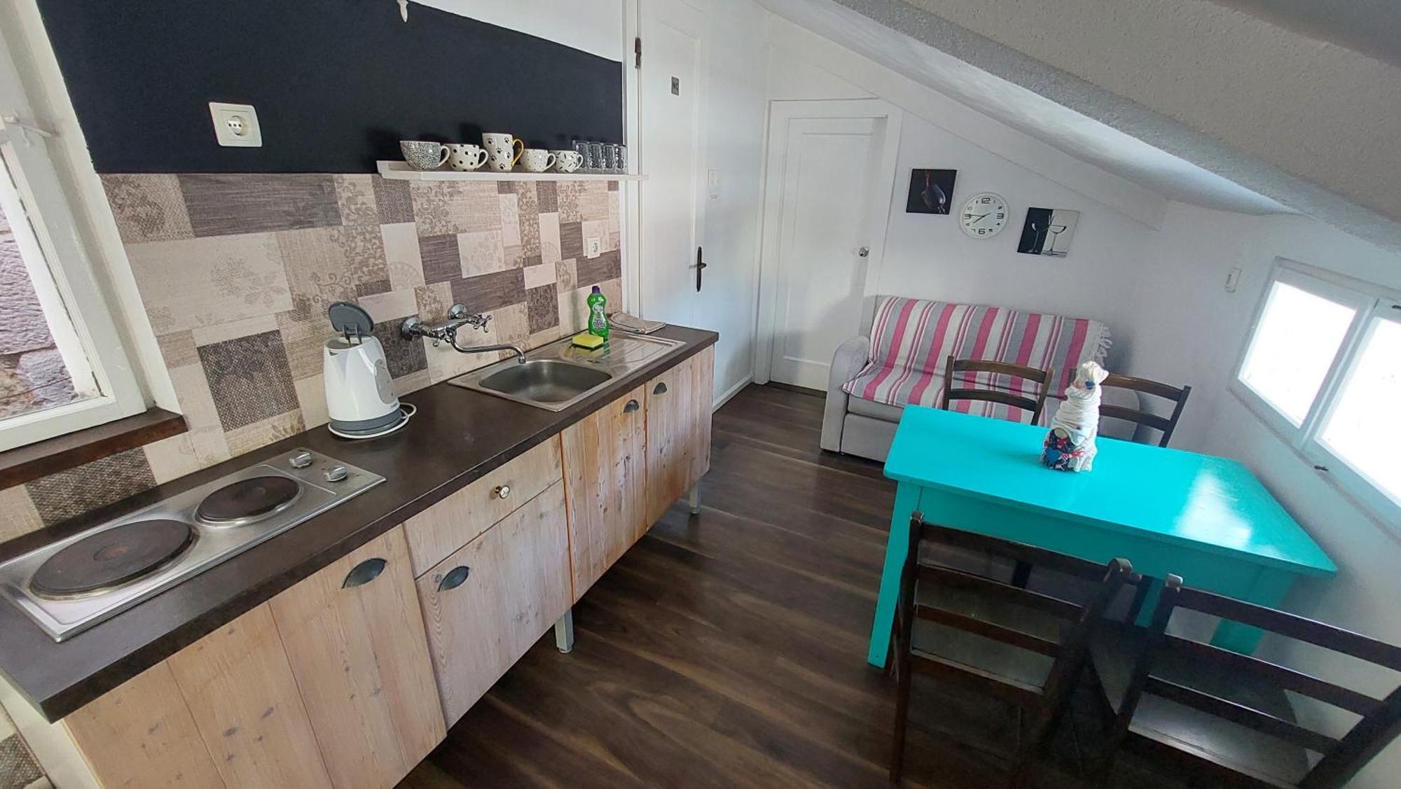 R&E Apartment Split Szoba fotó