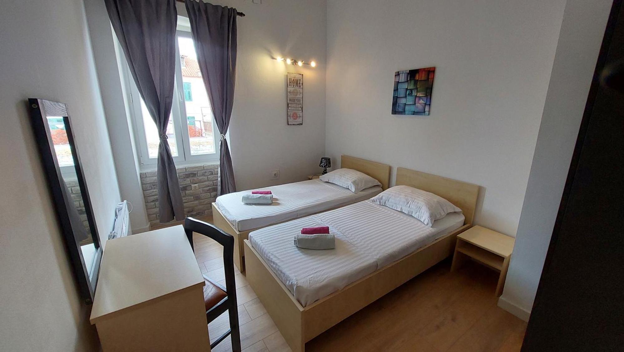 R&E Apartment Split Szoba fotó